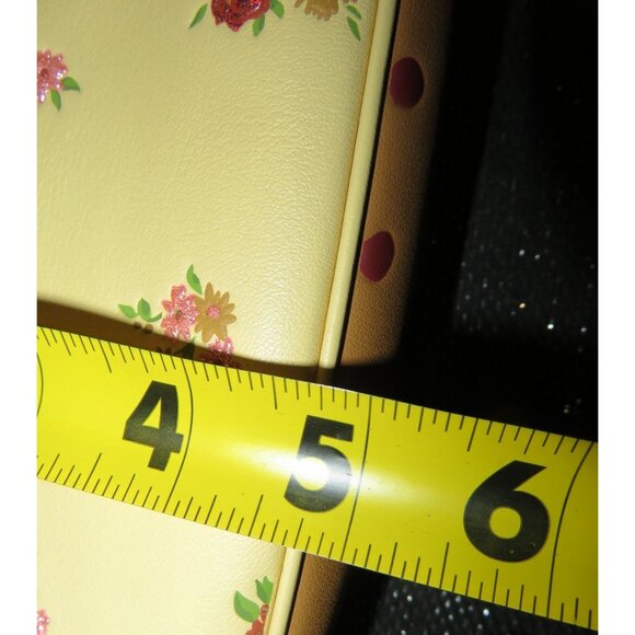 Coach 2018 X Disney Minnie Mouse Yellow Leather Kisslock Wristlet Limited Editio - Picture 11 of 12